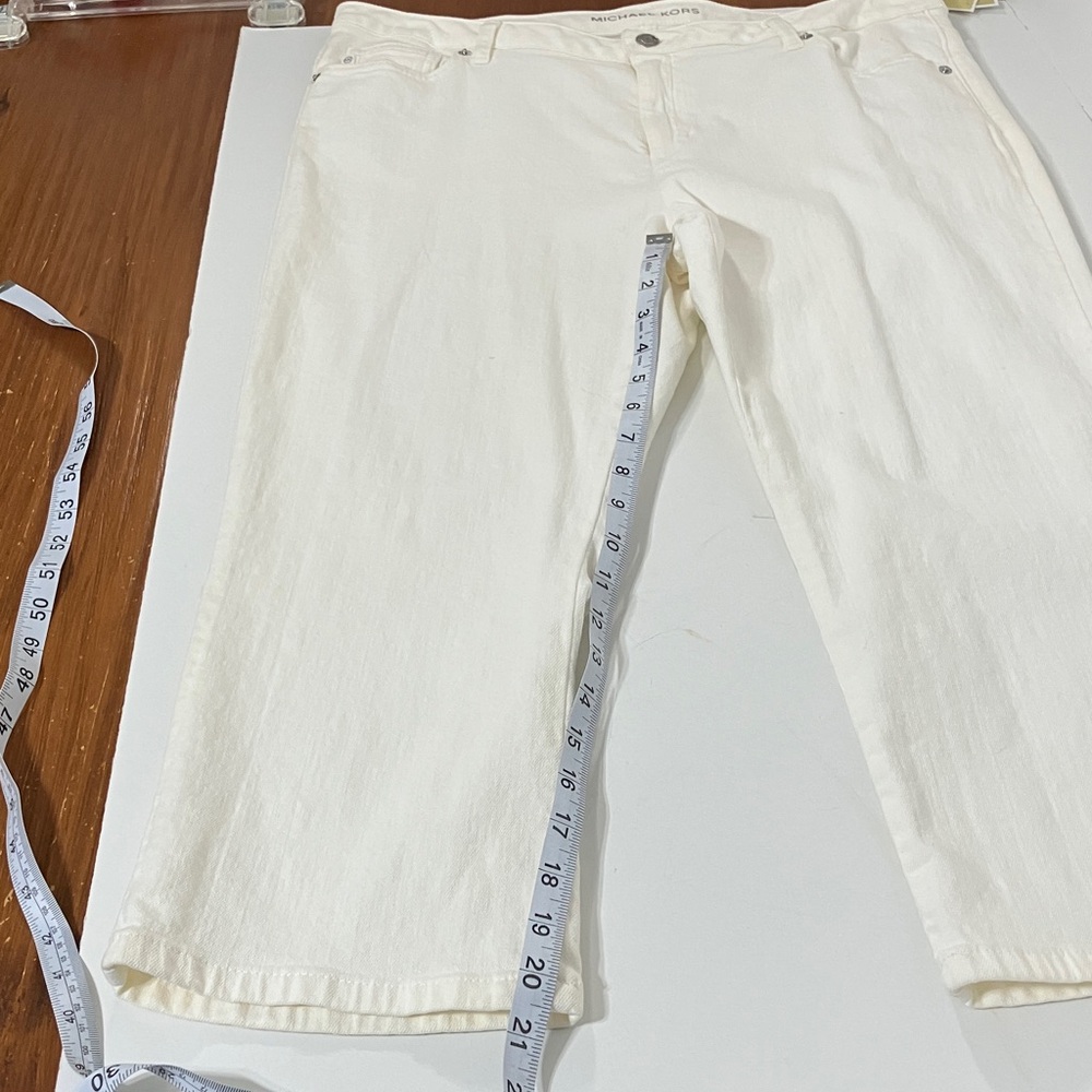 New Michael Kors White Skinny Leg Capris in Size 14 - Picture 3 of 9